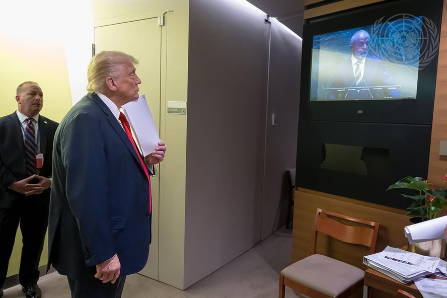 ONU MOSTRA TRUMP ASSISTINDO DISCURSO DE LULA
