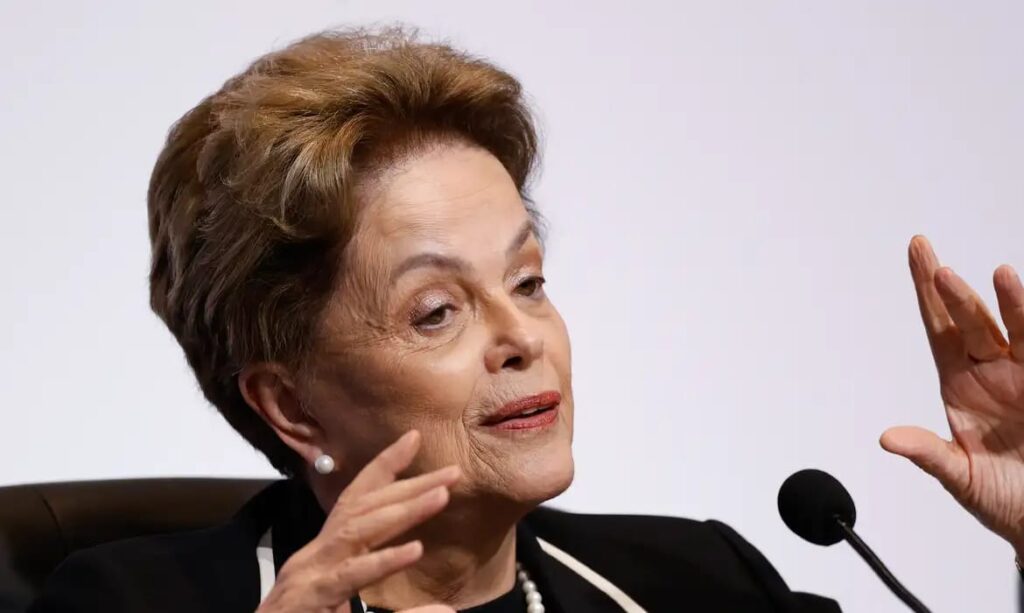 TRIBUNAL CONDENA UNIÃO A PAGAR R$ 400 MIL MENSAIS DE INDENIZAÇÃO A DILMA